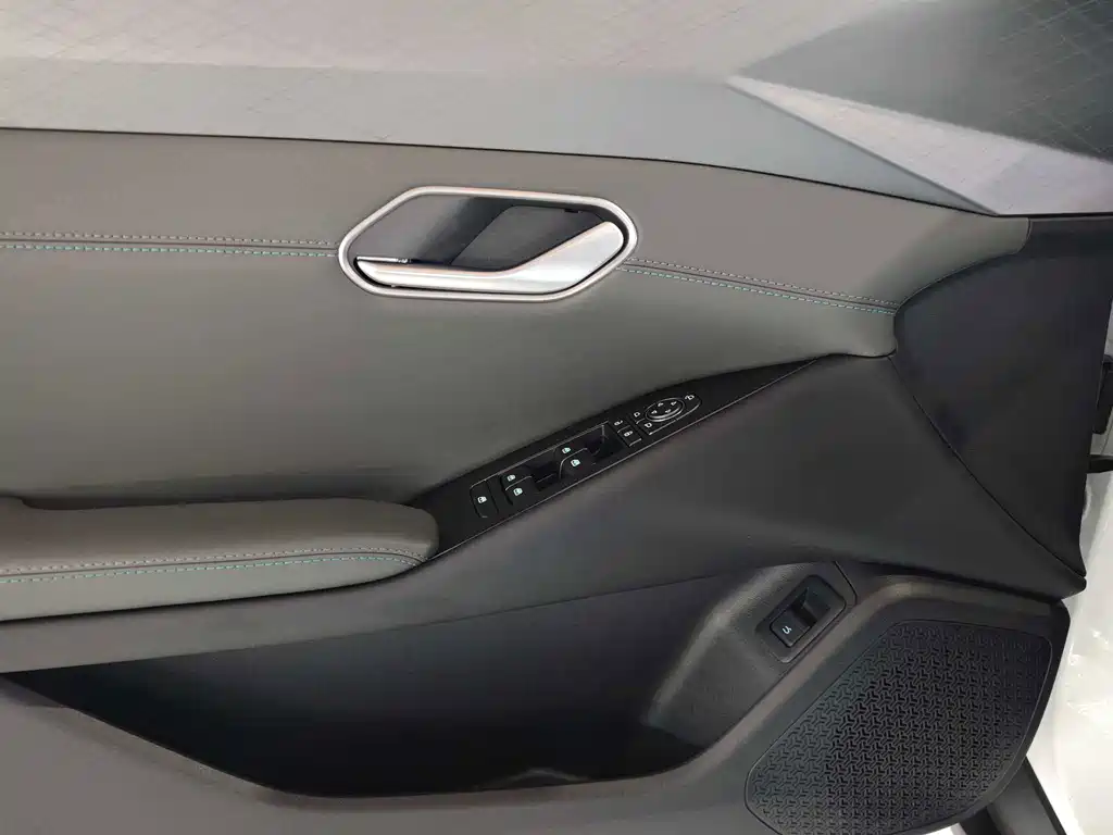 秦L 2025款 EV 545KM超越型