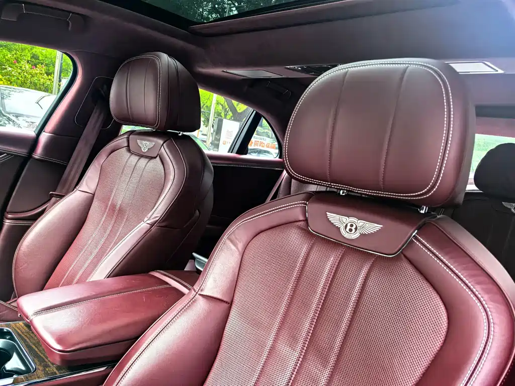 Ferari 2022 Model 4.0T V8 Standard Edition