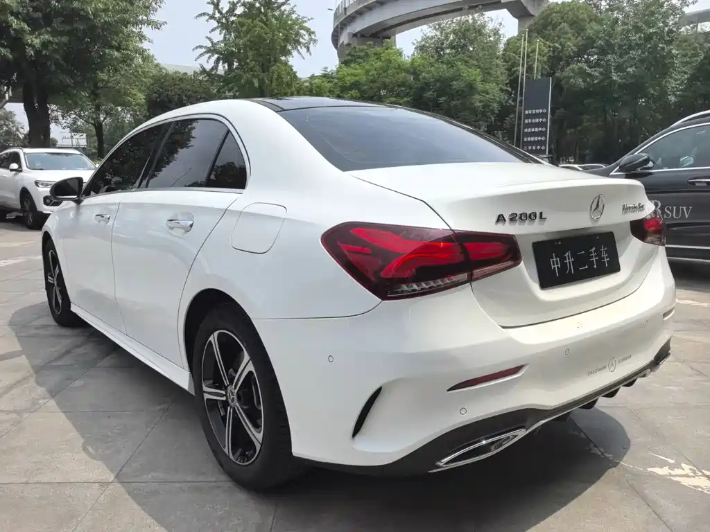 Mercedes A 200 L Sport Sedan Fashion Edition 2022 Model