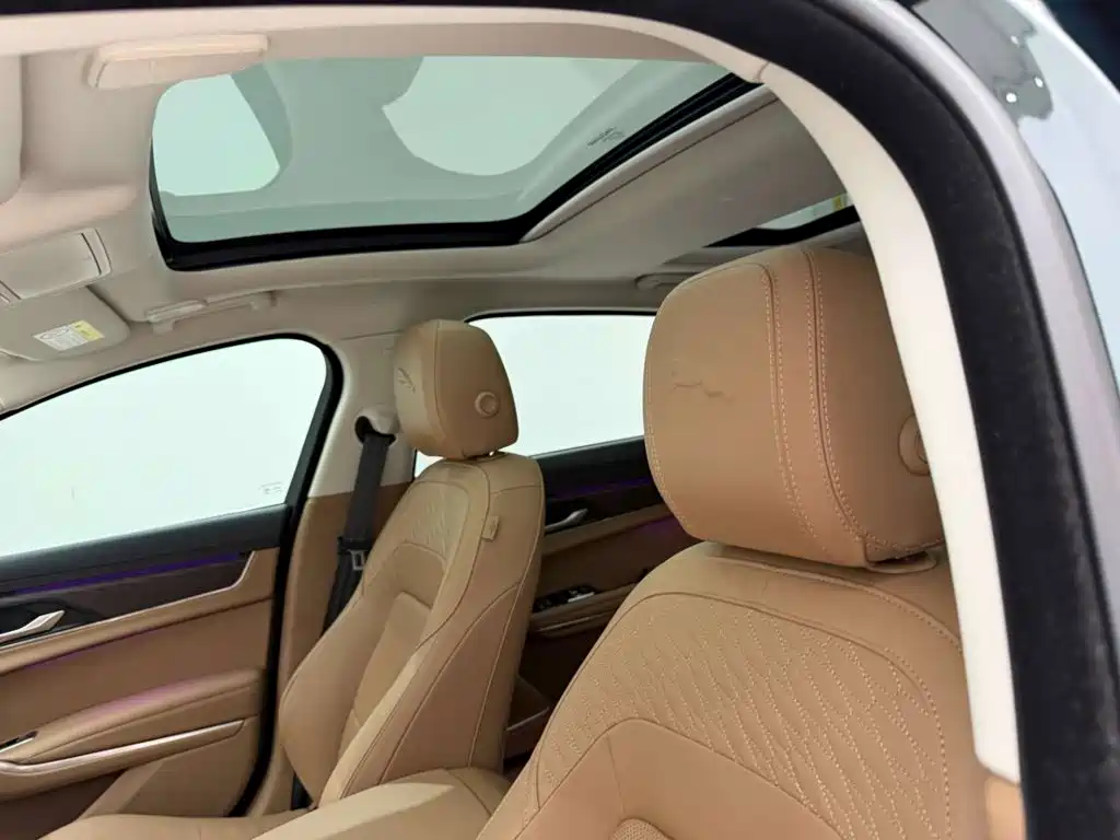 Jaguar XFL 2025 2.0T P250 2WD Premium Luxury Edition