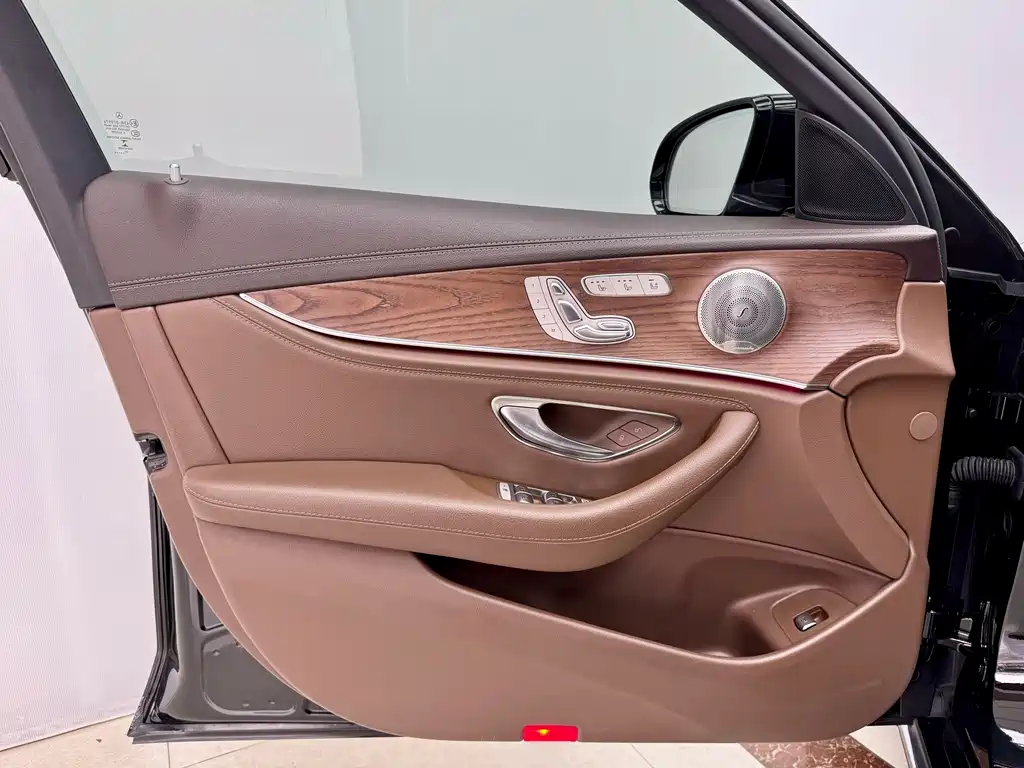Mercedes-Benz E-Class 2022 Facelift E 300 L Luxury Edition