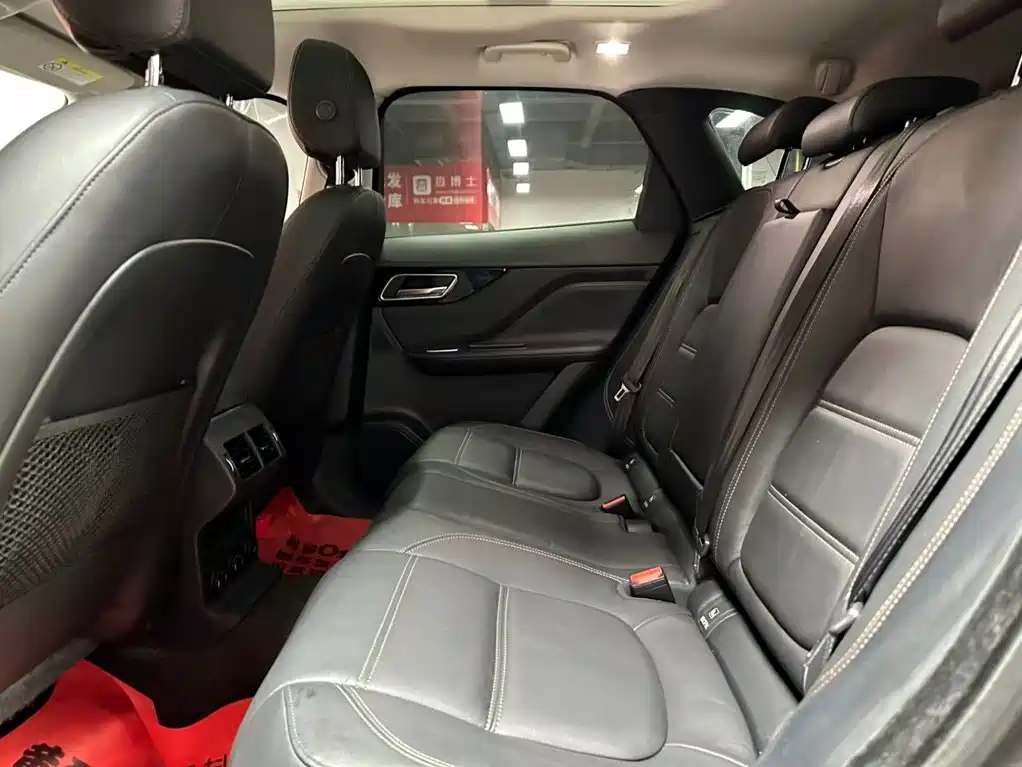 Jaguar F-PACE 2019 2.0T All-Wheel Drive Urban Prestige Edition