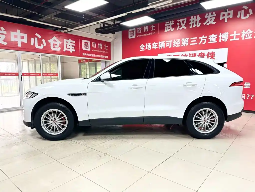 Jaguar F-PACE 2019 2.0T AWD Urban Prestige Edition