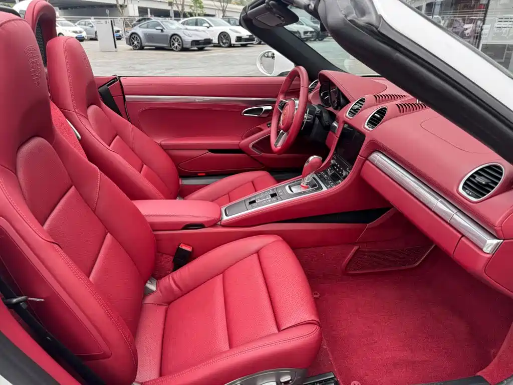 Porsche 718 Boxster 2.0T 2022 Model