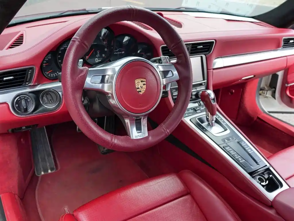 Porsche 911 Carrera 3.4L 2012 Model