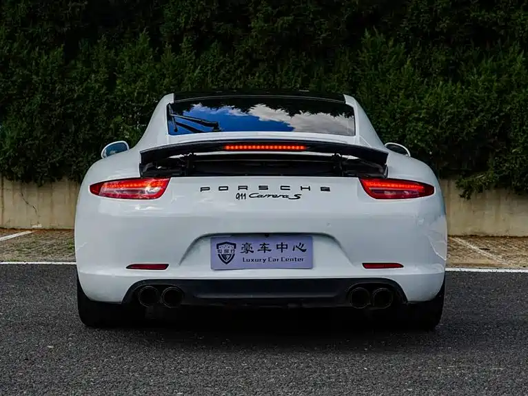 Porsche 911 Carrera 3.4L 2012 Model