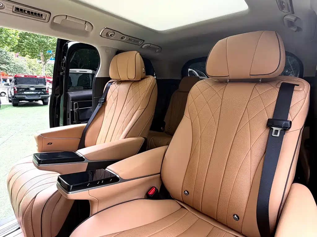 Tengri D9 2024 Model DM-i 980 All-wheel Drive Prestige Edition