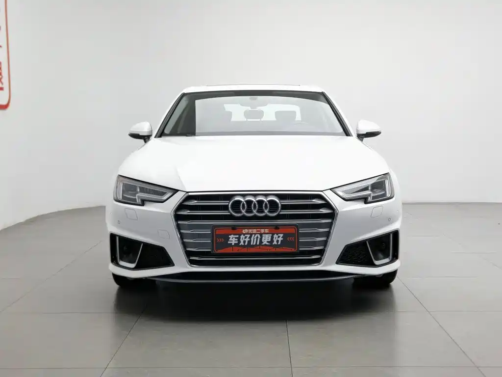 Audi A4L 2019 40 TFSI Fashion Edition National VI