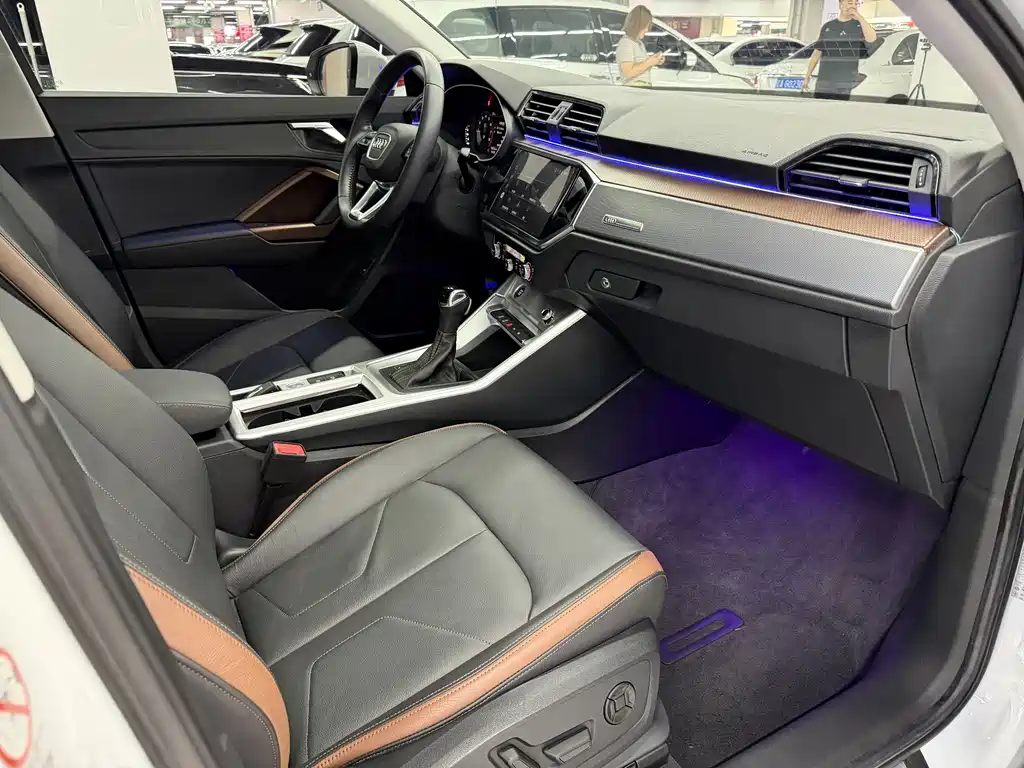 Audi Q3 2022 35 TFSI Fashion Elegance Edition