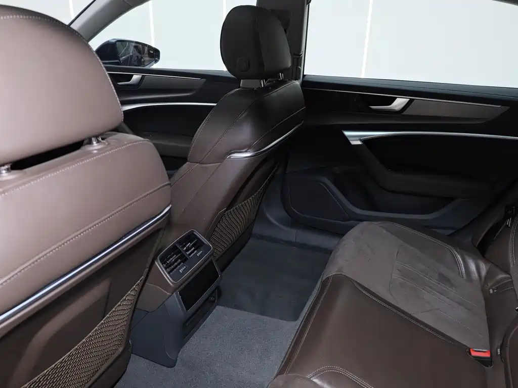 Audi A7L 2024 45TFSI S-line Zhumeng Edition Liucheng Package