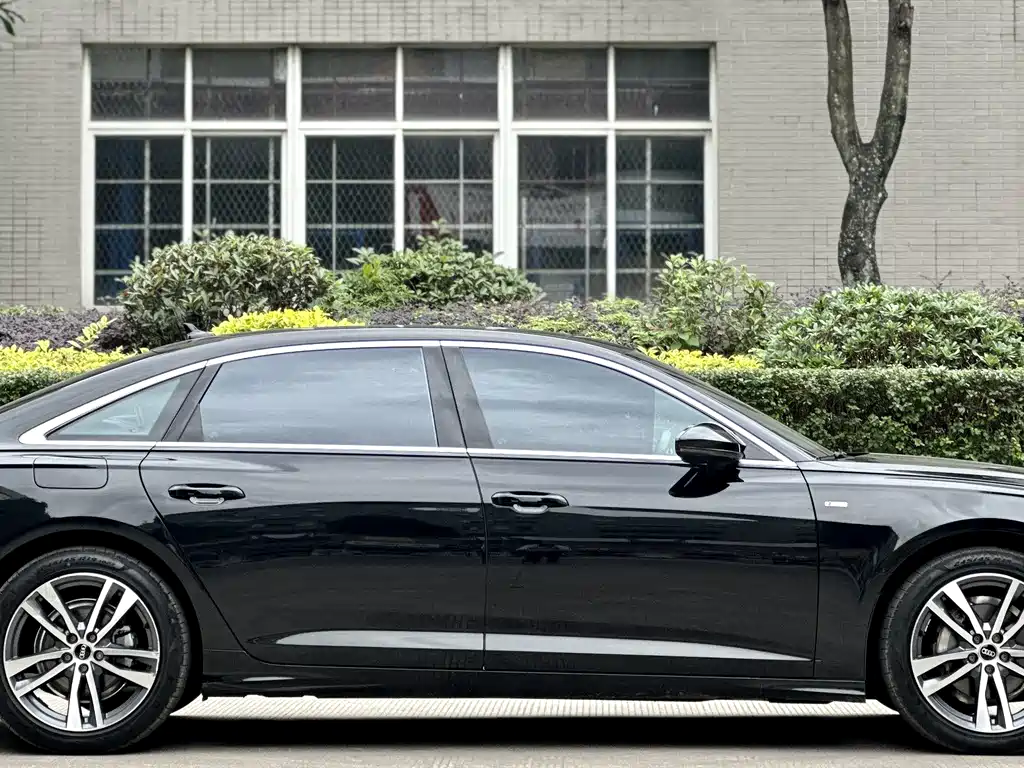 Audi A6L 2024 40 TFSI Luxury Dynamic Edition