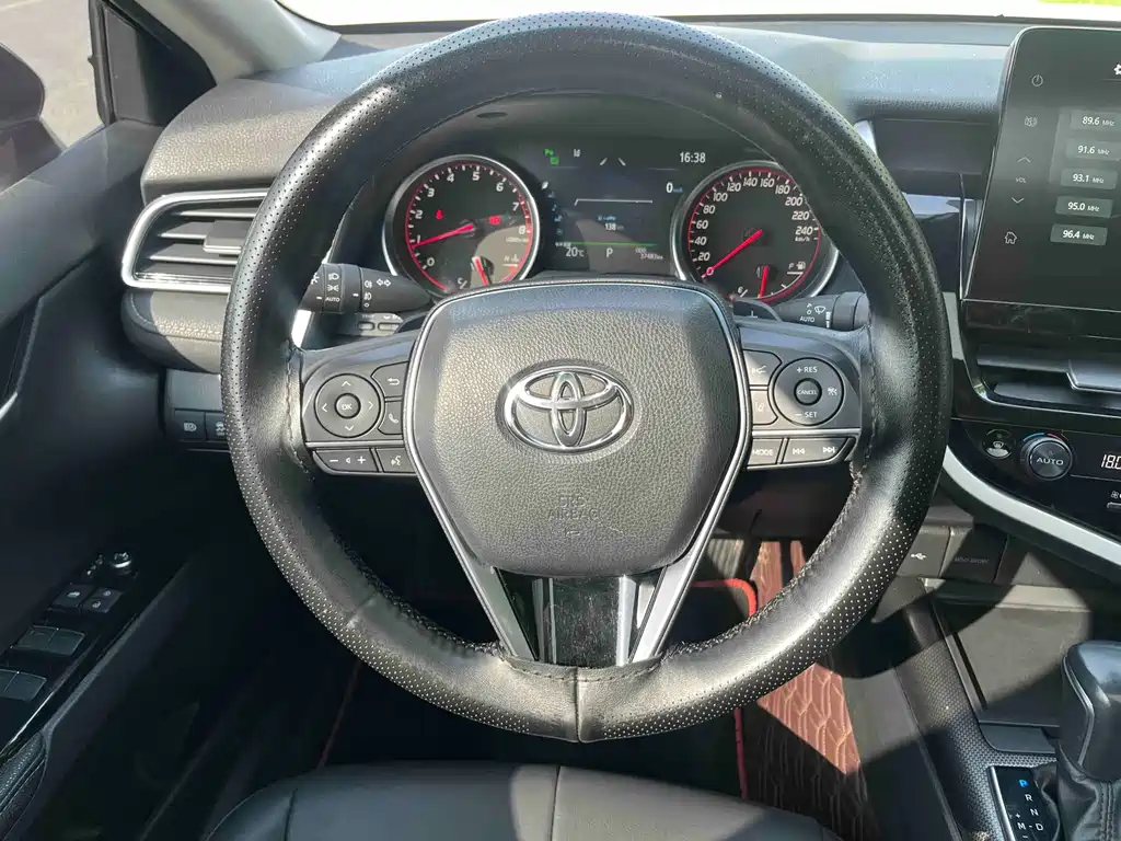 Camry 2023 2.0S Knight Edition