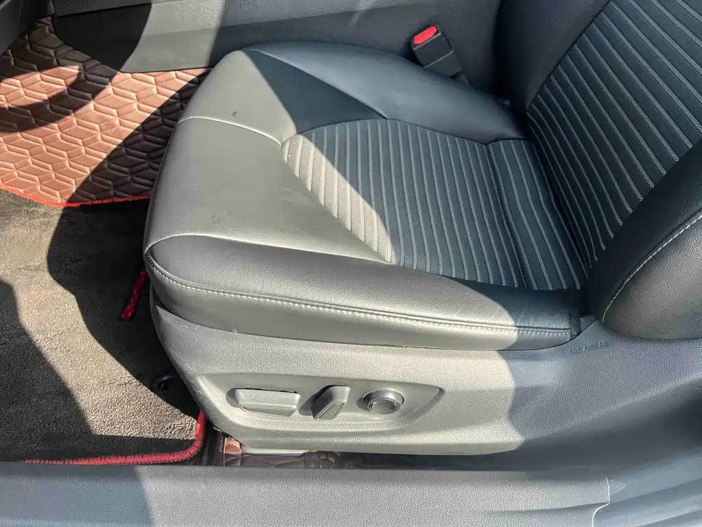 Camry 2023 2.0S Knight Edition