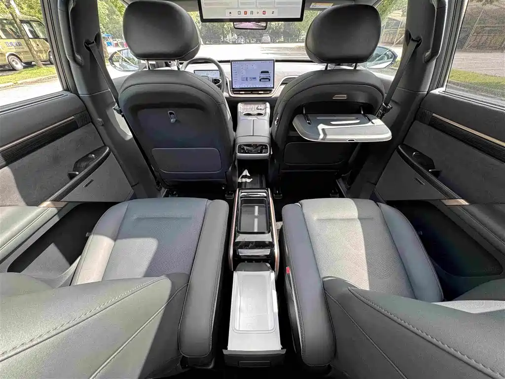 eπ008 2024 6-seat range-extended version