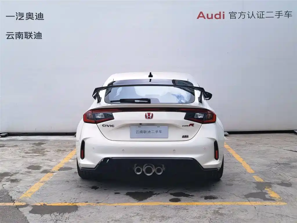 Type R 2023 Import