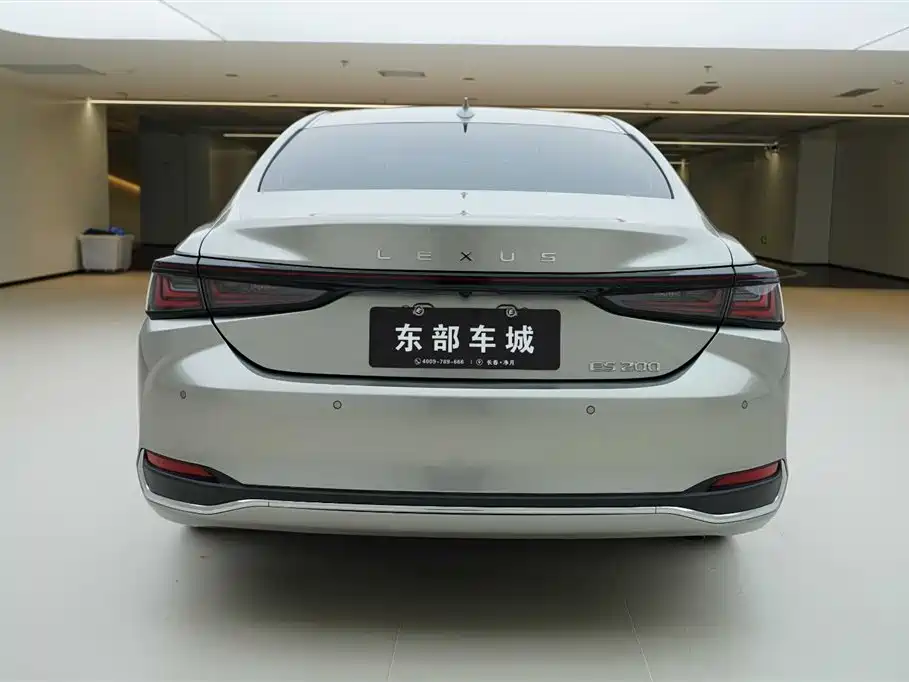 Lexus ES 2025 200 Prestige Edition