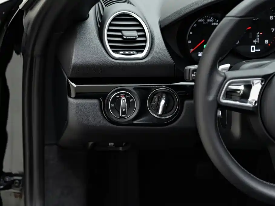 Porsche 718 Boxster T 2.0T 2019