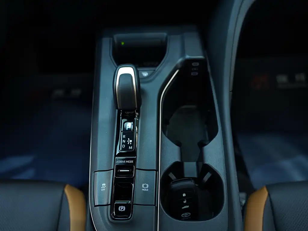 2023 Crown SportCross 2.4T SportCross HEV 4WD Ultimate Edition