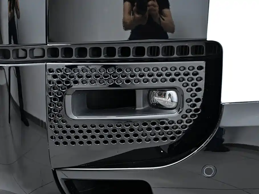 Land Rover Defender 2025 110 3.0T P400 X-Dynamic HSE