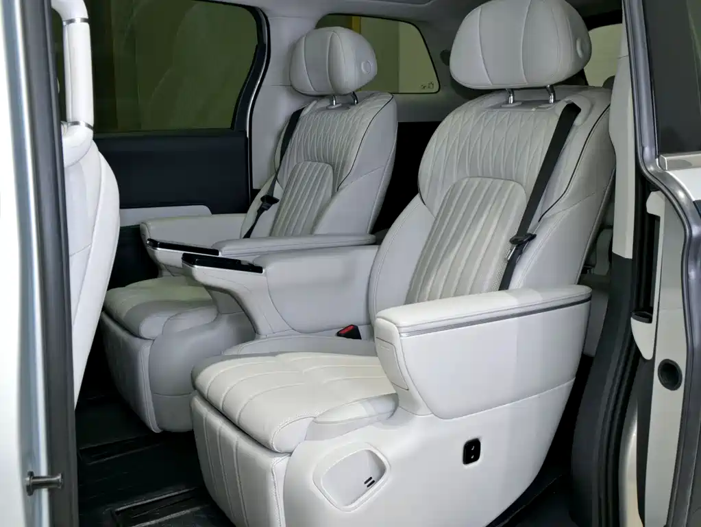 Dream Life 2025款 PHEV All-Wheel Drive Flagship Qiankun Edition