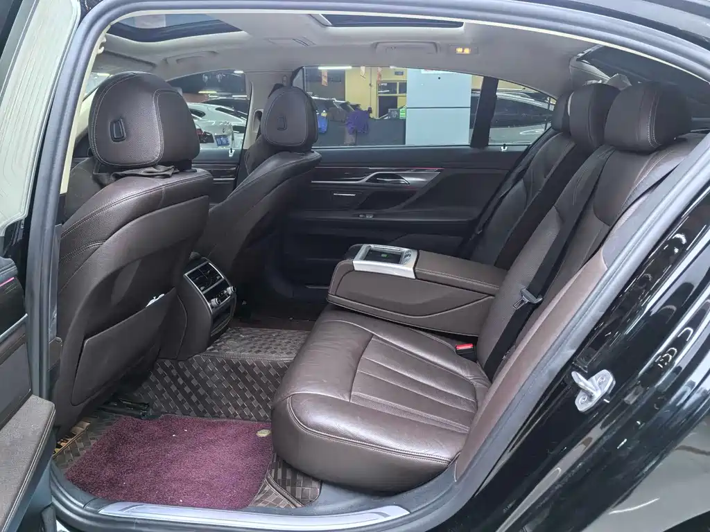 BMW 7 Series 2016 730Li Leading Edition
