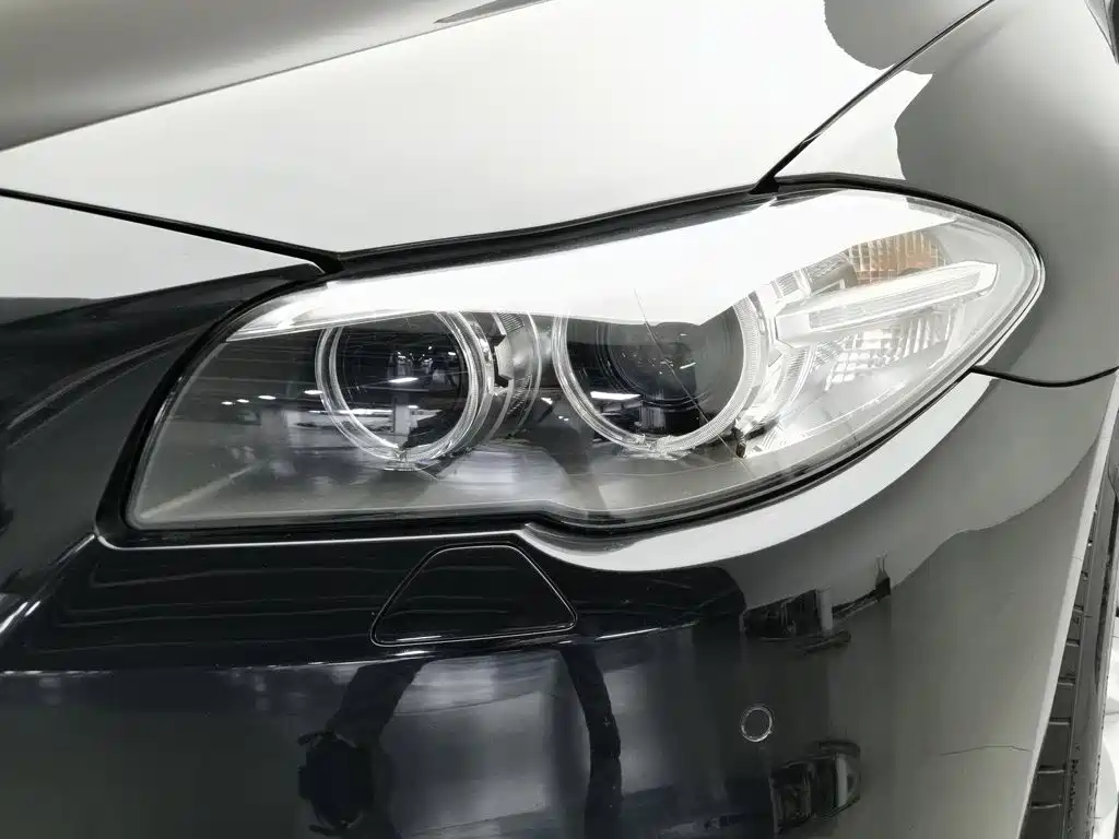 BMW 5 Series 2014 model 520Li Elegant Edition