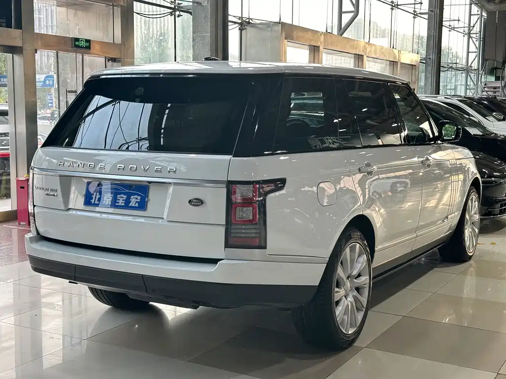 Range Rover 2015 3.0 SC V6 Vogue SE Extended Edition