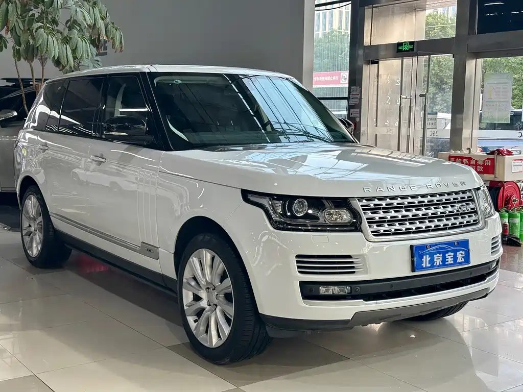 Range Rover 2015 3.0 SC V6 Vogue SE Extended Edition