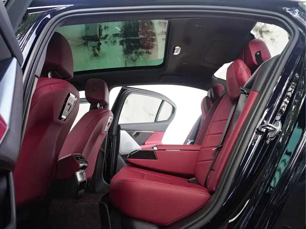 BMW 5 Series 2025 525Li M Sport Package