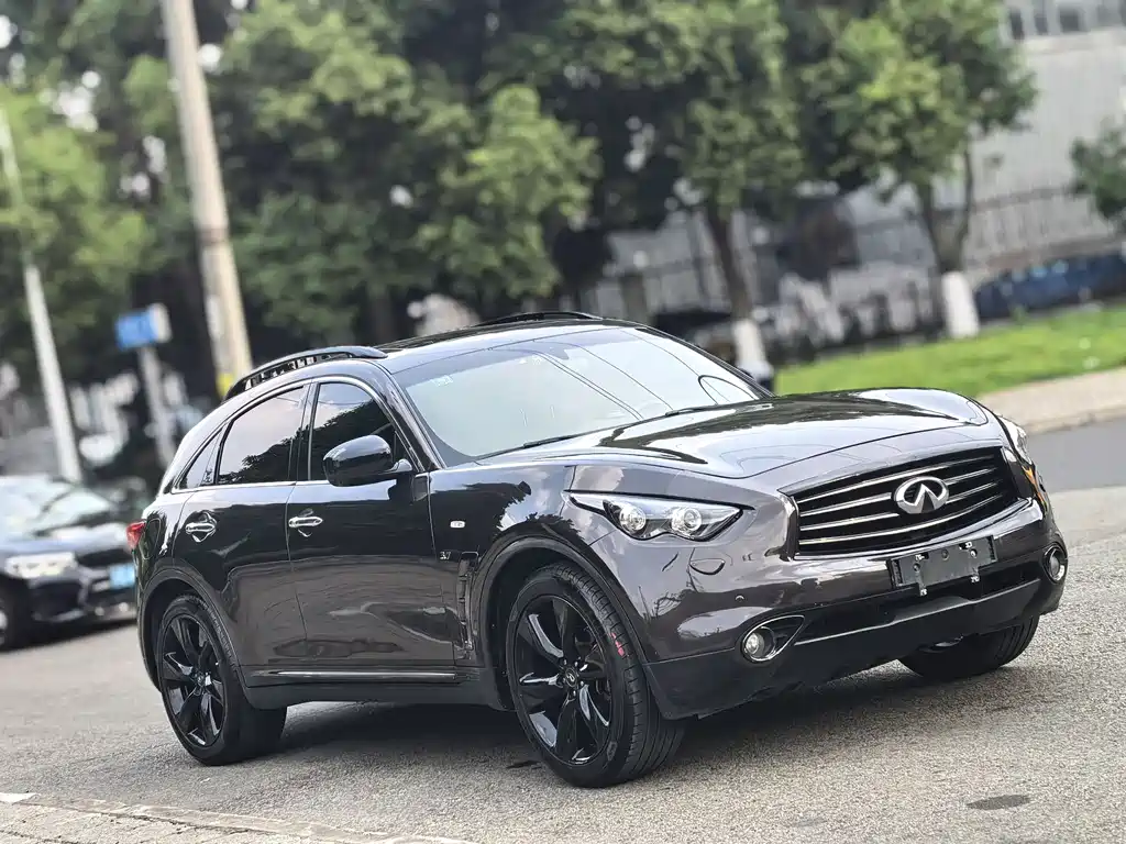 Infiniti QX70 2015 3.7L Absolute Edition