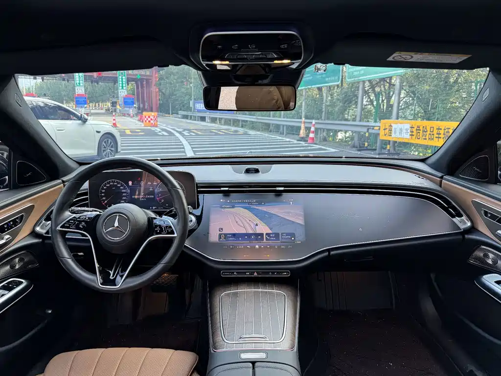 Mercedes-Benz E-Class 2024 E 300 L Luxury Edition