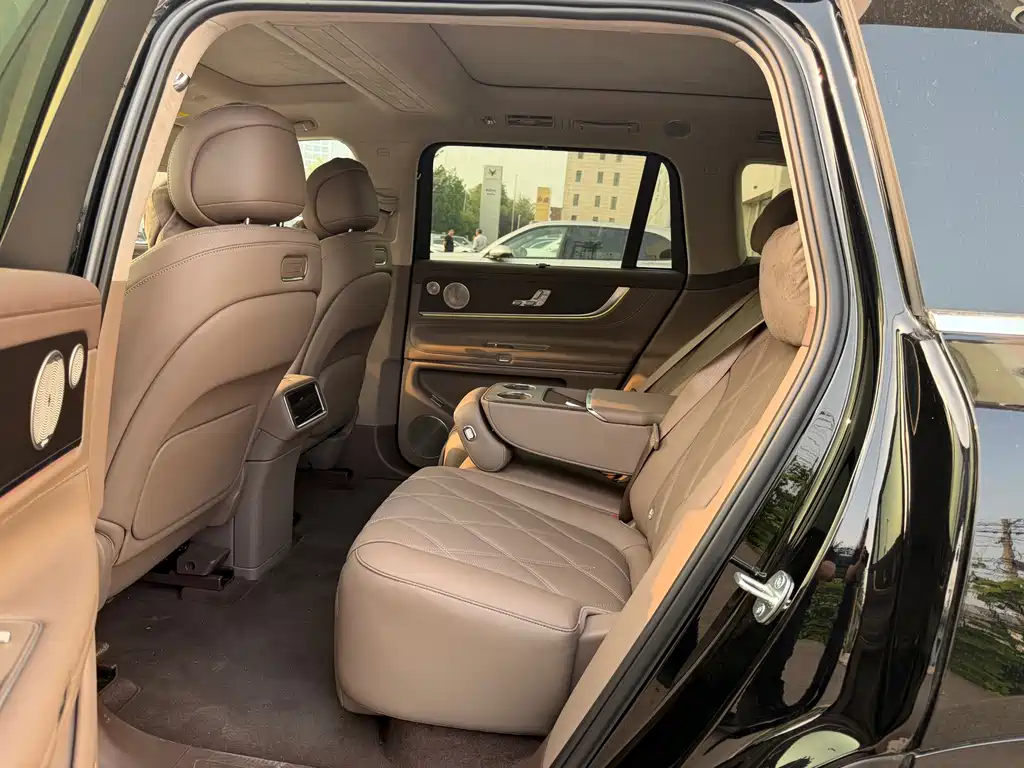 SUV M9 2025 Edition Range-Extended Ultra Version 52kWh 5-Seat (192-line LiDAR)