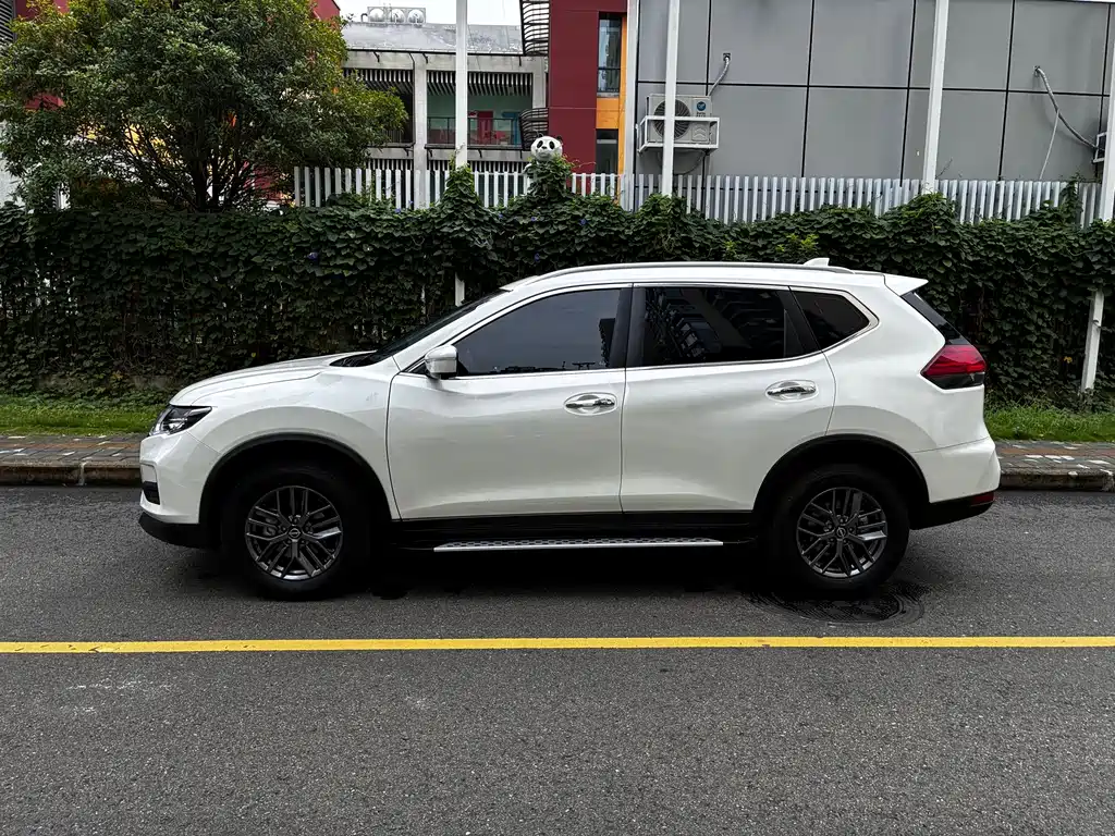 2025 Qashqai Honor 2.0L FWD Leading Edition