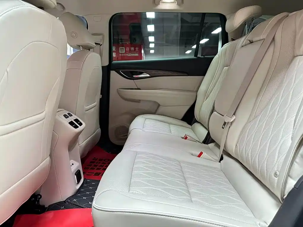 Enclave Plus 2022 Avenir Avia 7-seat edition