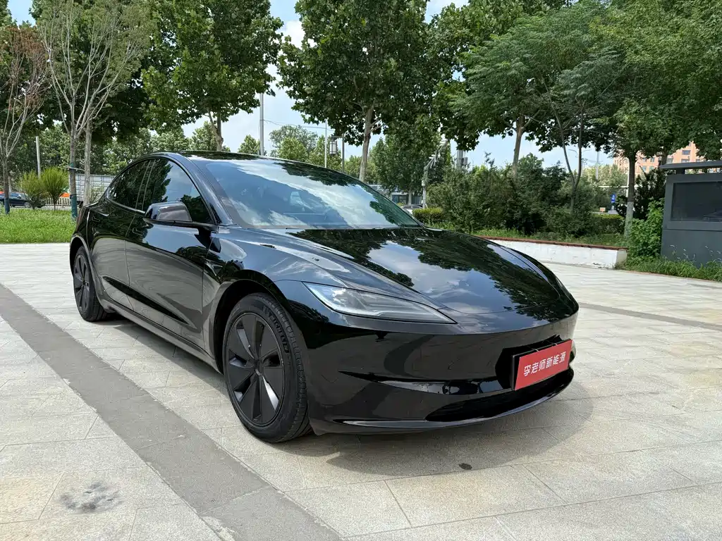 Model 3 Rear-Wheel Drive 2023