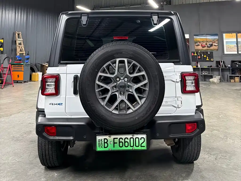 Jeep Compass New Energy 2021 4-Door 2.0T 4xe Sahara Pioneer Edition