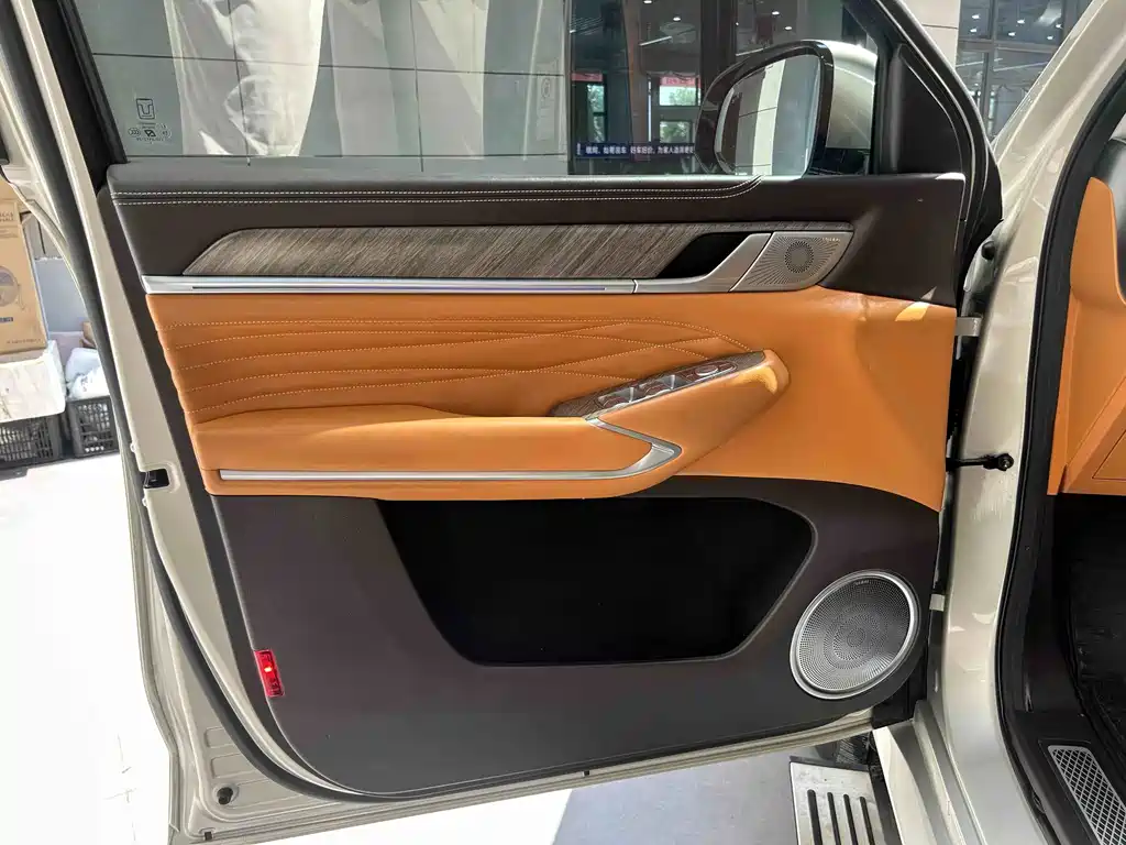 TANK 500 2022 Edition Business Version 5-Seater