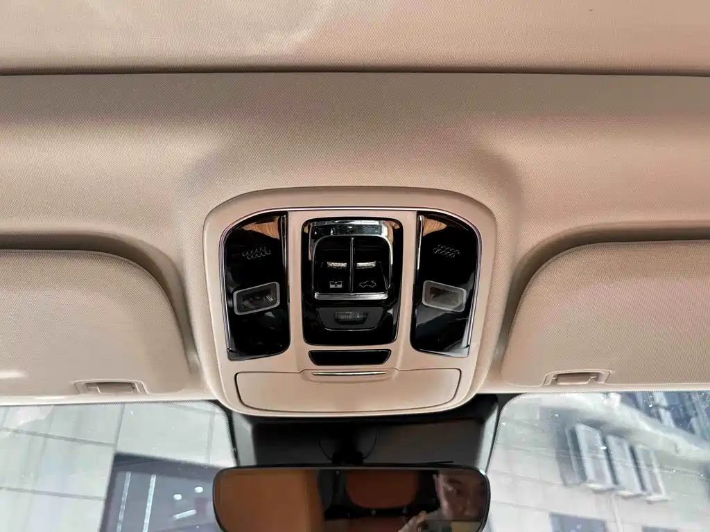 TANK 500 2022 Edition Business Version 5-Seater