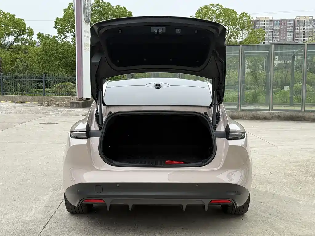 NIO ET5 2022 Model 75kWh