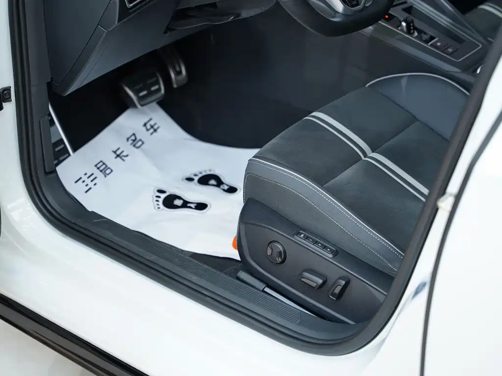 Golf 2021 280 TSI DSG R-Line