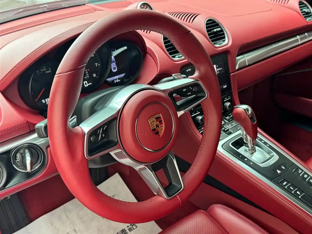 Porsche 718 Cayman 2.0T 2018 Model