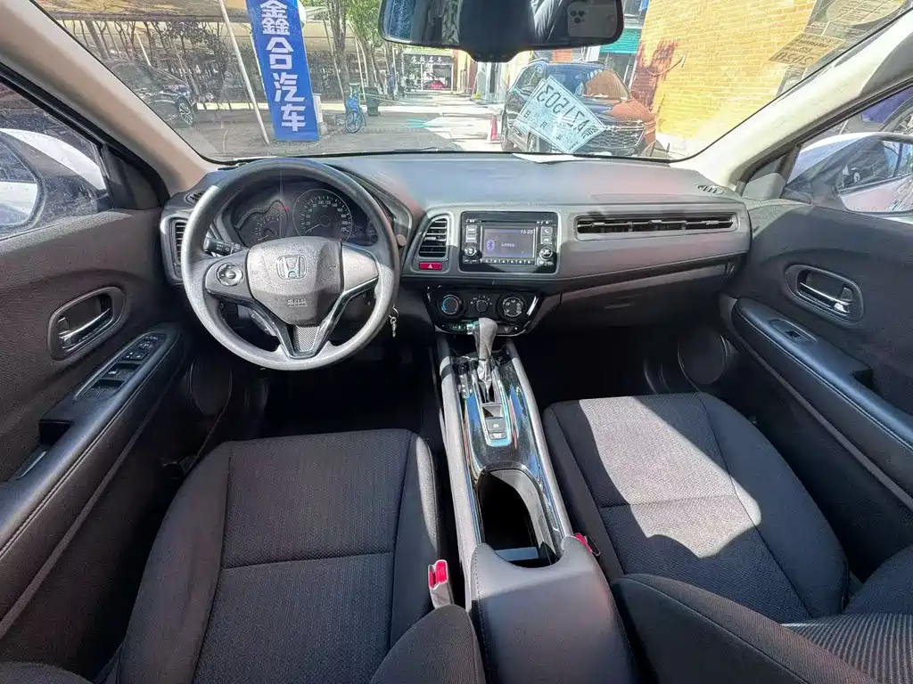 Vezel 2017 1.5L CVT Two-wheel Drive Comfort Edition