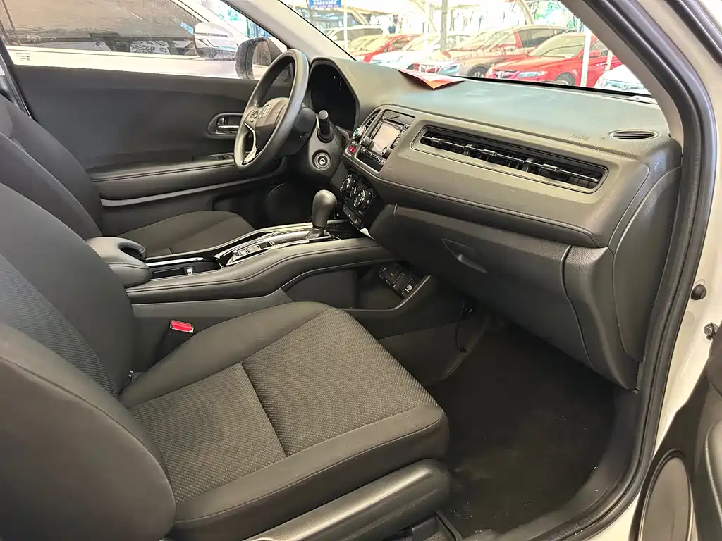 Vezel 2017 1.5L CVT Two-wheel Drive Comfort Edition