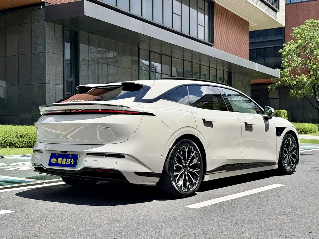 Jizhe 007 GT 2025 Edition Four-wheel Drive Intelligent Driving Version 75kWh