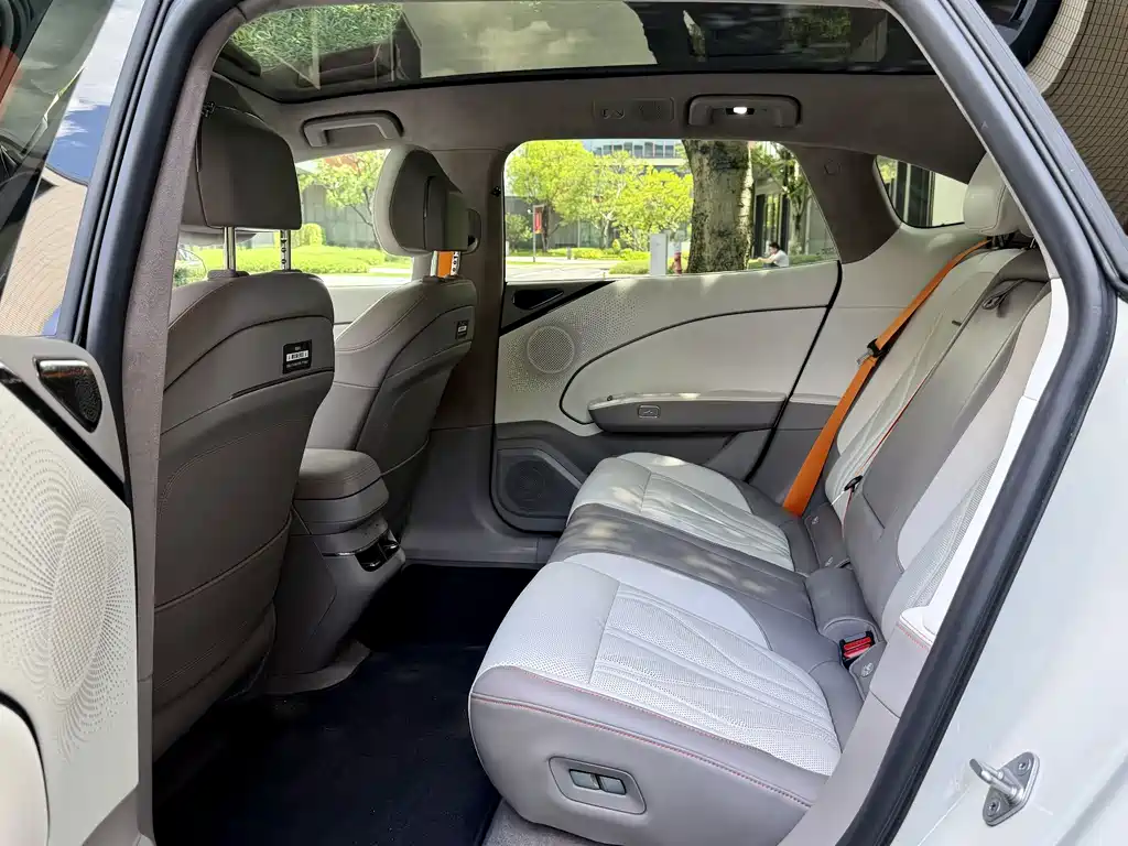 Jizhe 007 GT 2025 Edition Four-wheel Drive Intelligent Driving Version 75kWh