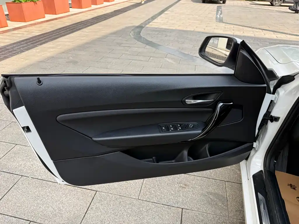 BMW 2 Series Convertible 2018 220i Sport Design Package