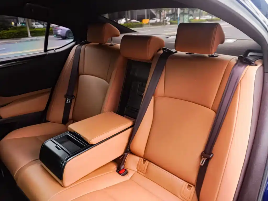 Lexus ES 2020 300h Excellence Edition
