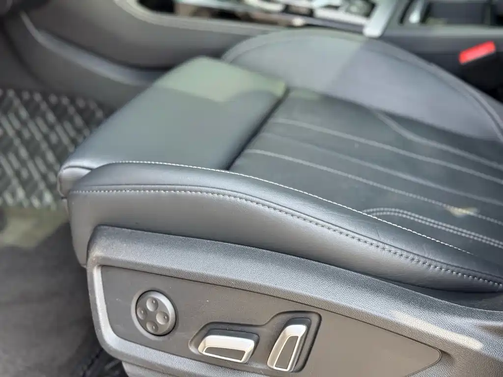 Audi Q5L 2024 model 40 TFSI Sporty Dynamic Edition