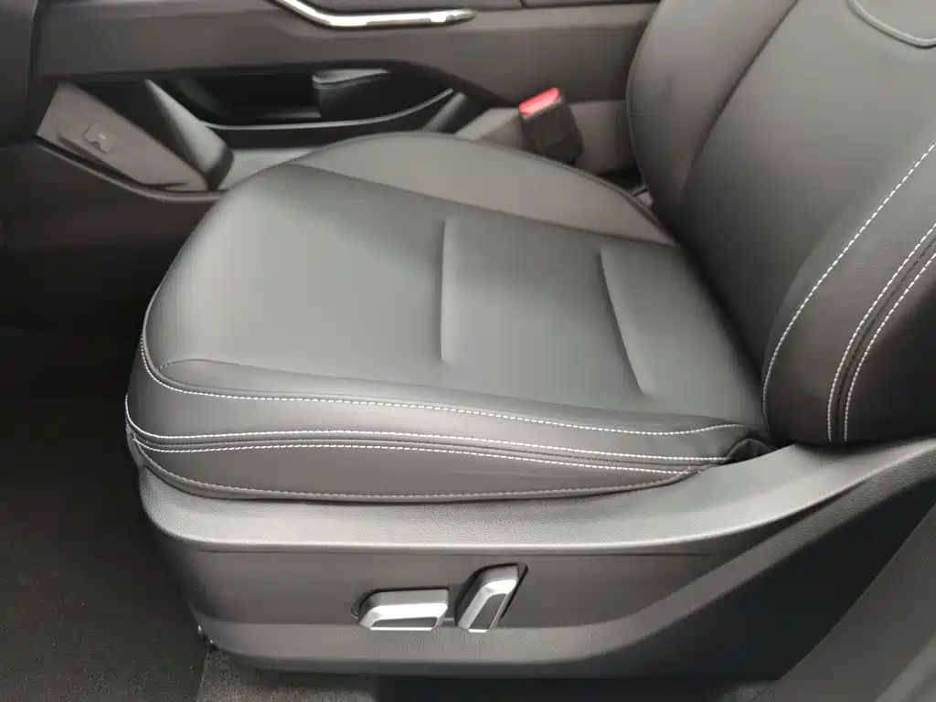Haval H6 2022 Model Third Generation 1.5T Automatic Two-Wheel Drive Max