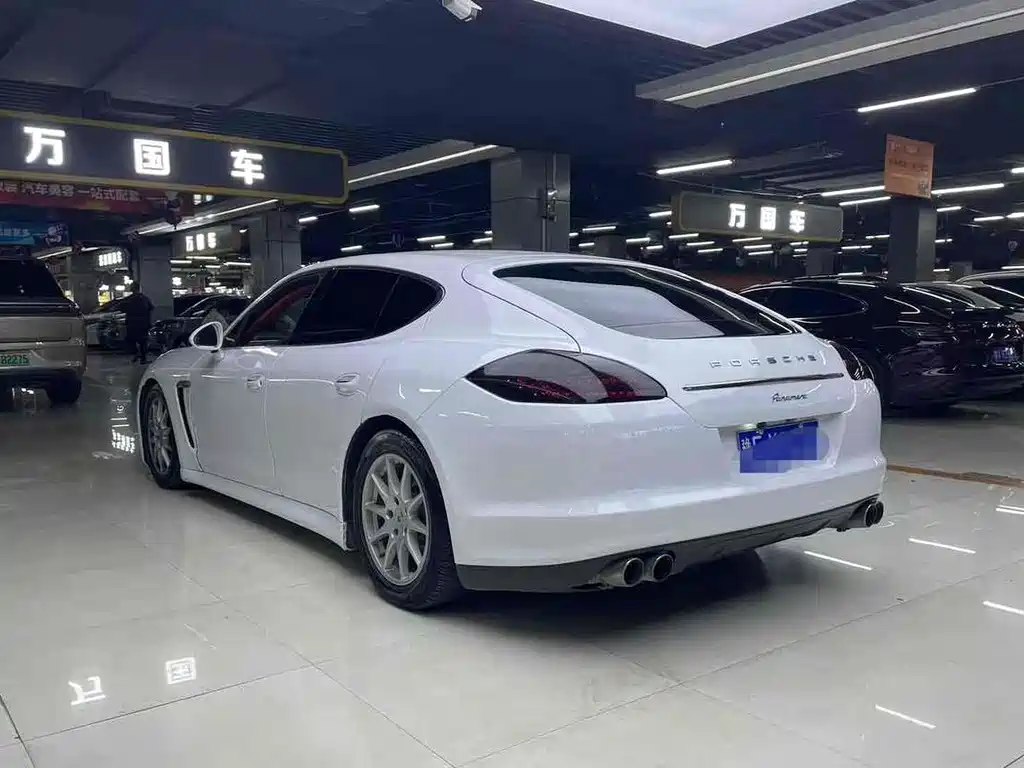 Panamera 2013 4 Platinum Edition 3.6L